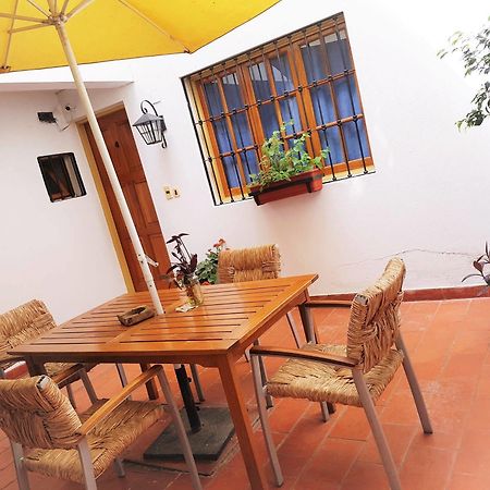 Azul Departamentos Aparthotel Мендоса Екстериор снимка