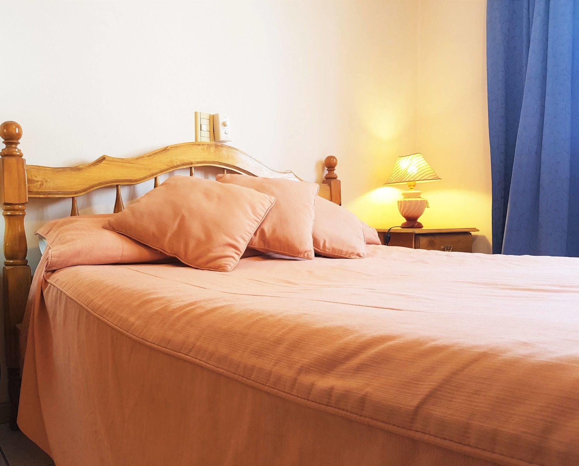 Azul Departamentos Aparthotel Мендоса Екстериор снимка