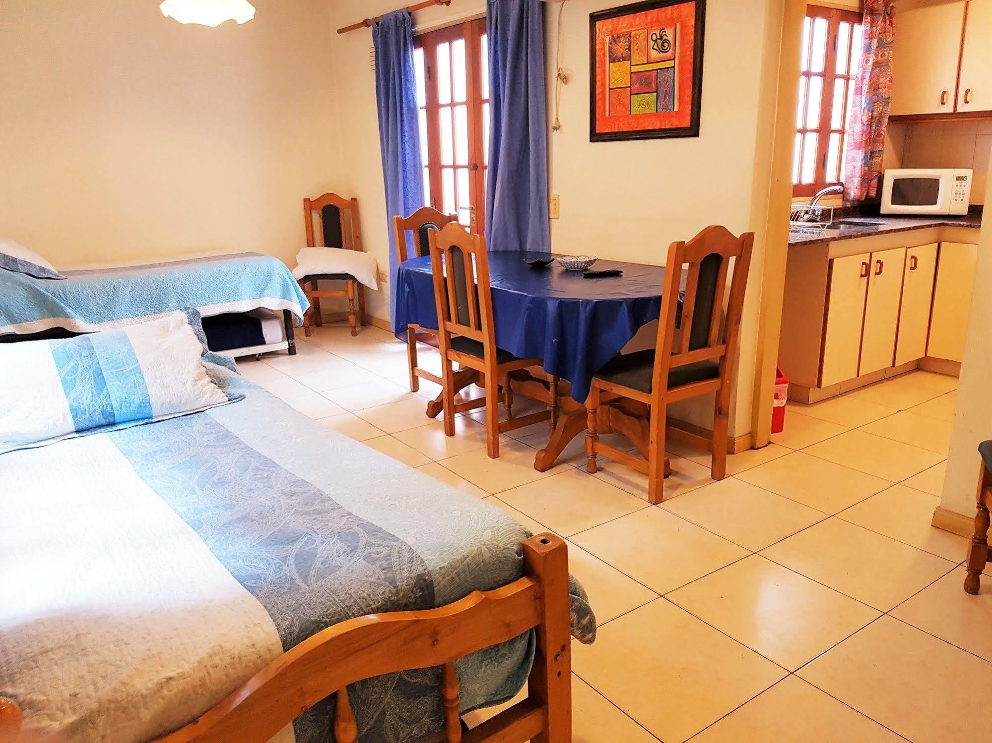 Azul Departamentos Aparthotel Мендоса Екстериор снимка